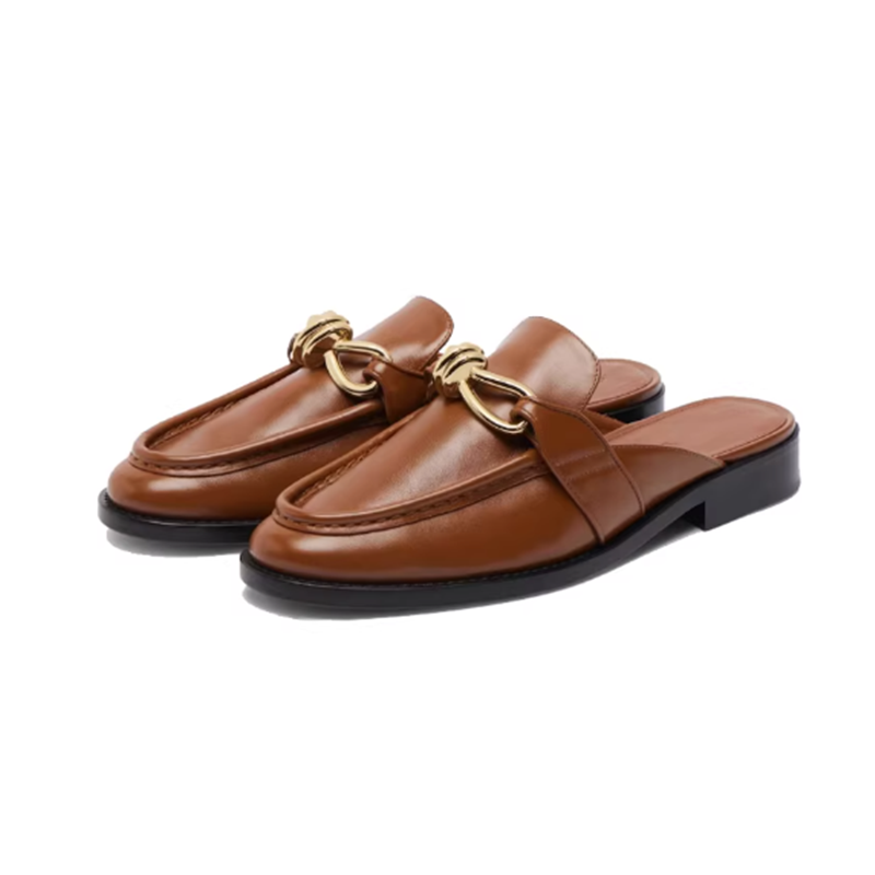 Slip On Mule Flat - Metalowe klamry, półbuty damskie, retro, wysokiej