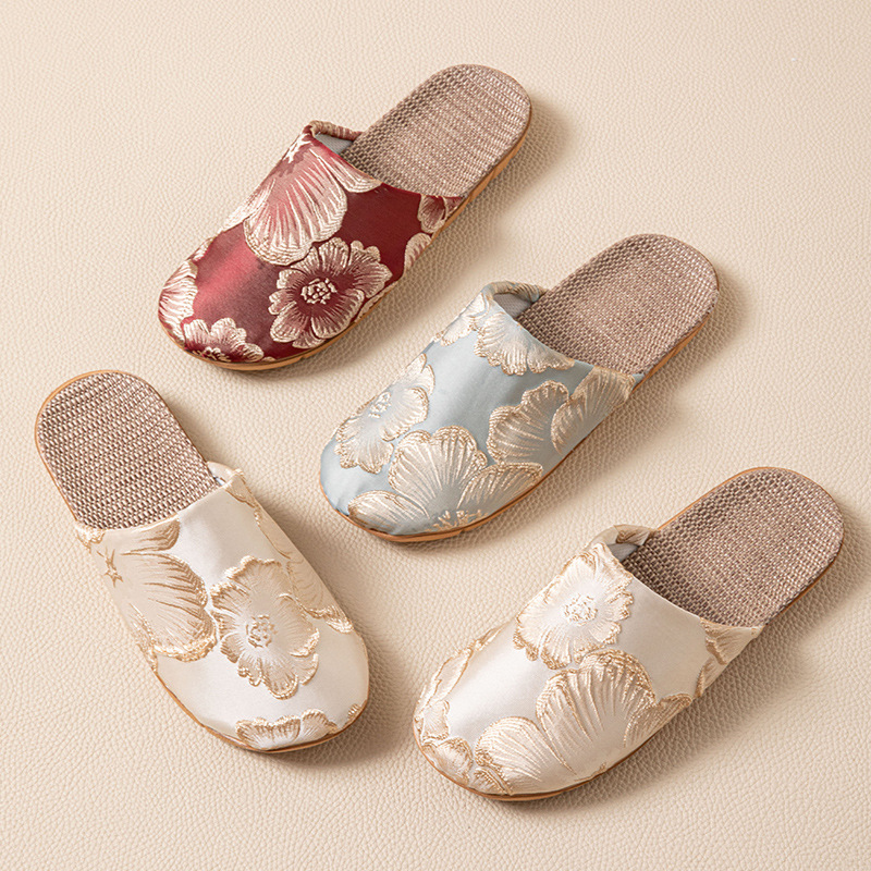 Mule Slip On - Eleganckie jedwabne klapki damskie domowe z