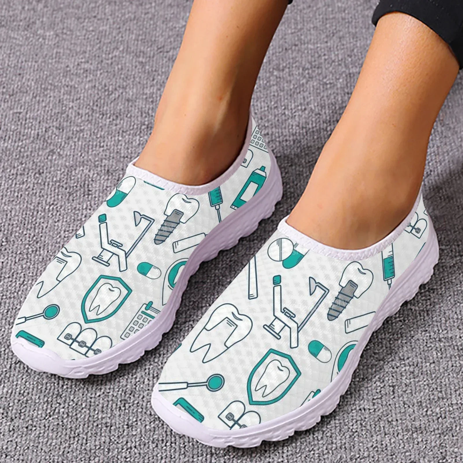 Women'S Shoes Nursing - Buty dentystyczne damskie, baleriny, z nadrukiem