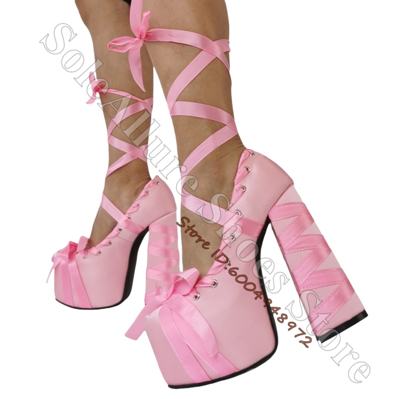 Satynowe szpilki na platformie – Ribbon Tie Heel recenzja i cena