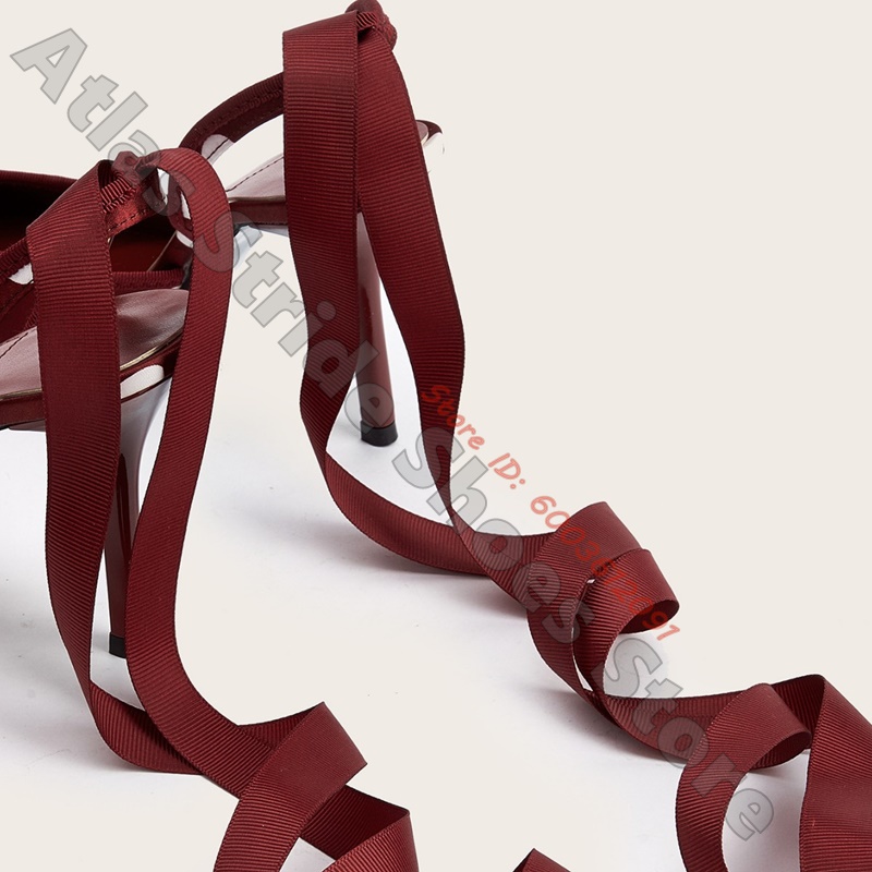 Satynowe białe czółenka na szp – Ribbon Tie Heel recenzja i cena