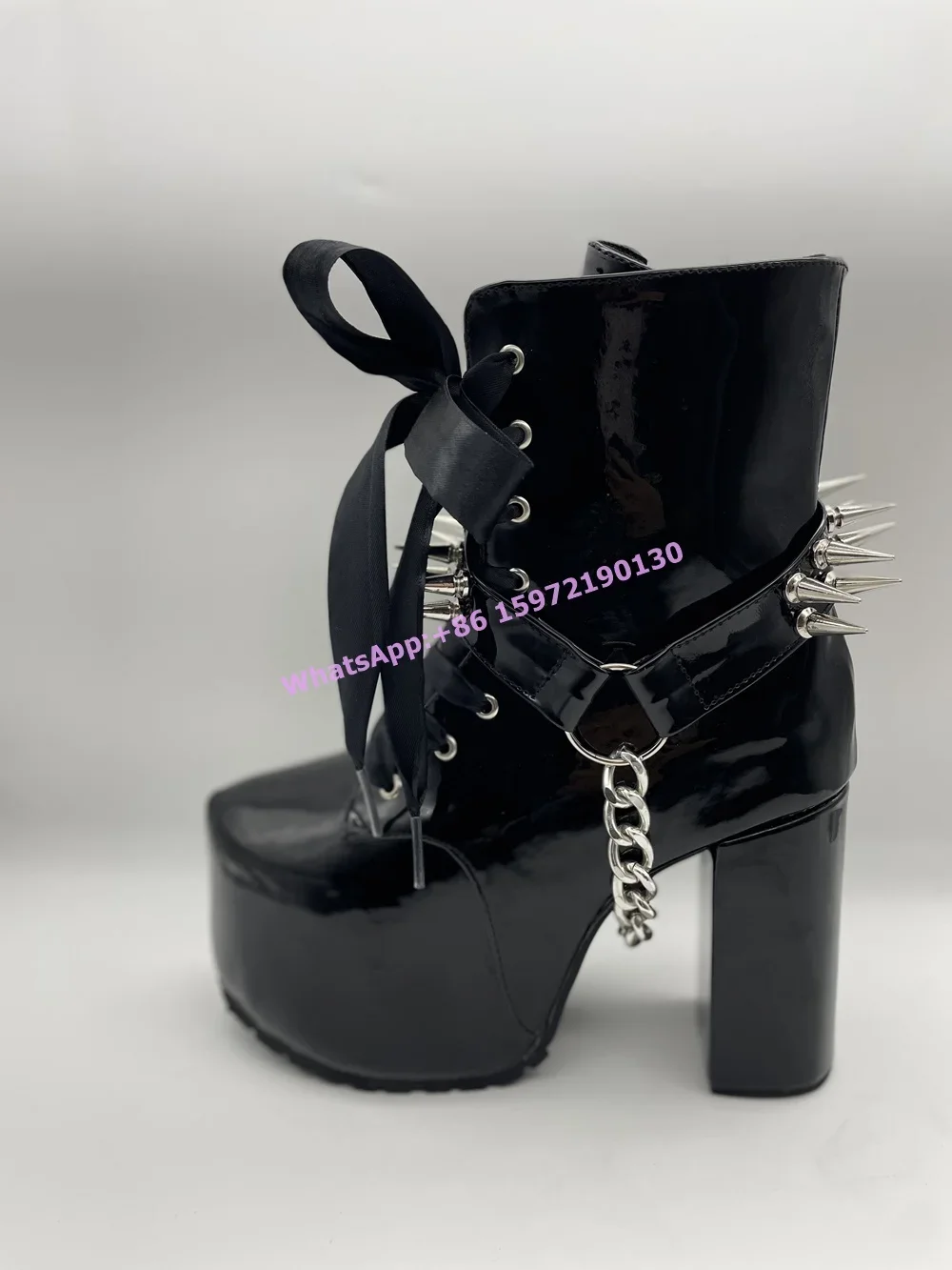 Botki z nitami, czarne, w styl – Ribbon Tie Heel recenzja i cena