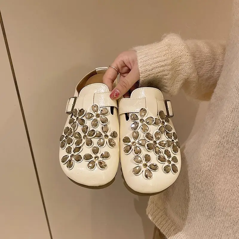 Damskie klapki z kwiatowym wzo – Slip On Mule Flat recenzja i cena