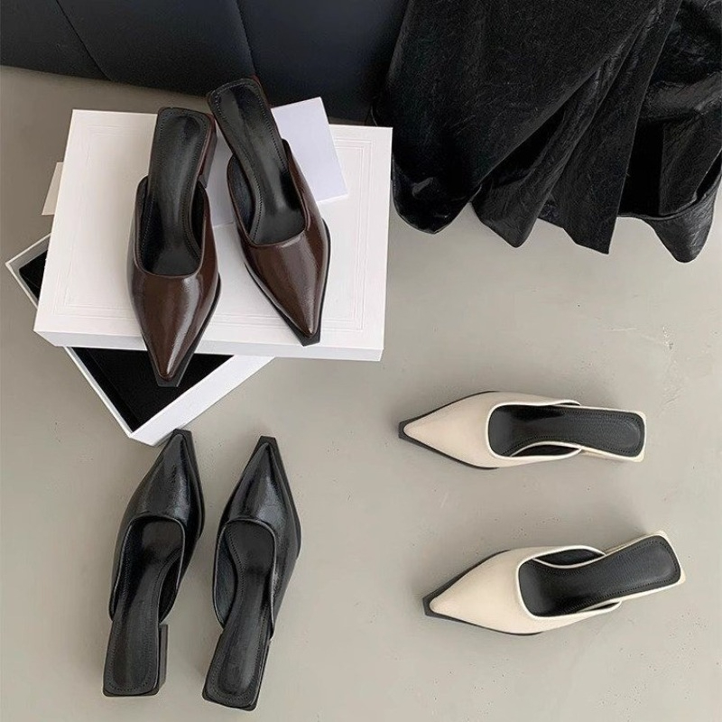 Nowe klapki na średnim obcasie – Mule Slip On recenzja i cena